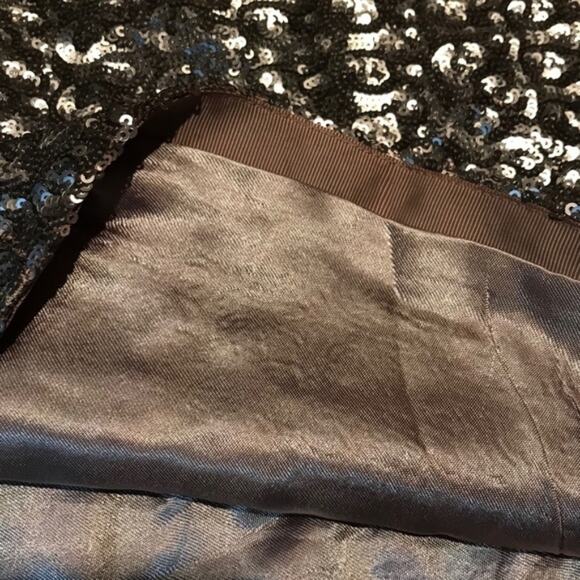 NWT OLIVACEOUS Champagne Silver Sequin miniskirt size small Swiftie - Picture 3 of 4